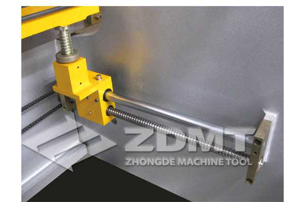 滾珠絲杠和光桿傳動(dòng).jpg 滾珠絲杠和光桿傳動(dòng).jpg