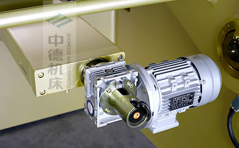 ZDS-450后檔料減速電機(jī)，質(zhì)量好，模擬運(yùn)算定位速度快.jpg
